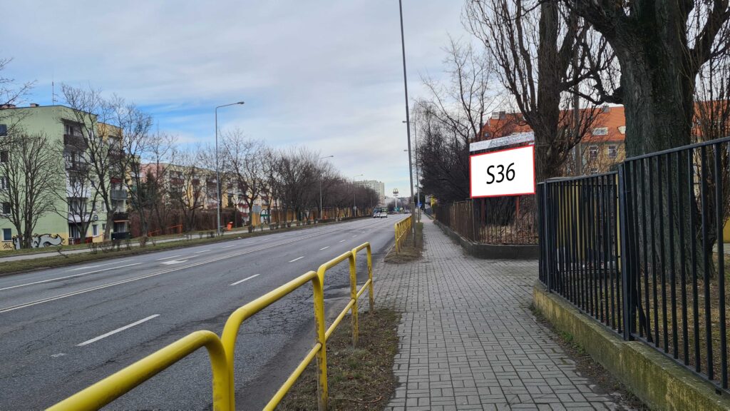 S36 — Świdnica · ul. Zamenhofa (Urząd Skarbowy) kier centrum