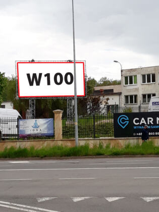 W100 — Armii Krajowej 7