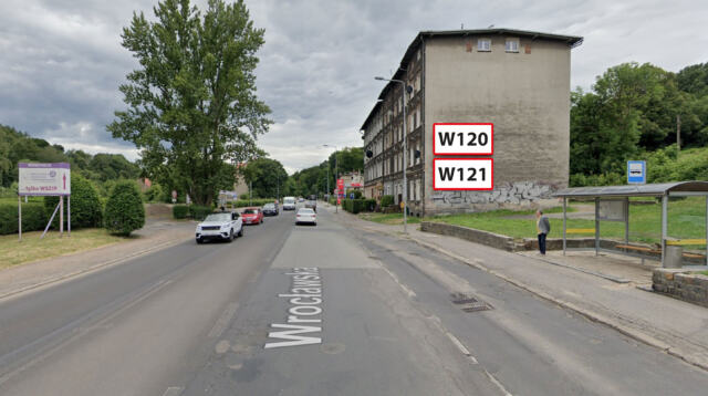 W121 — ul. Wrocławska 13, kierunek Stary Zdrój / Centrum (dolny)